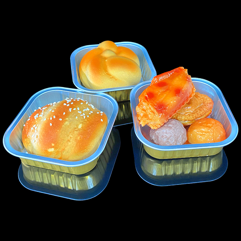 What changes will occur when the aluminum foil lunch box comes into contact with acidic food?